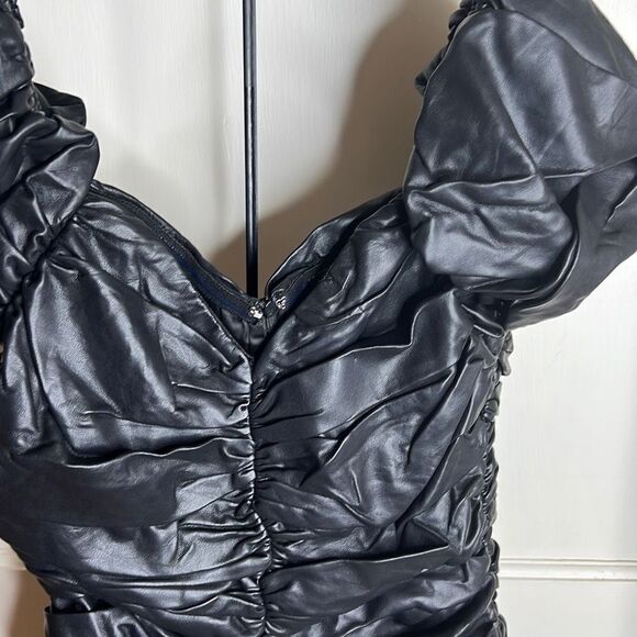 Naked Wardrobe The Statement Faux Leather Ruched Mini Dress Size Medium Nwt - Picture 3 of 7